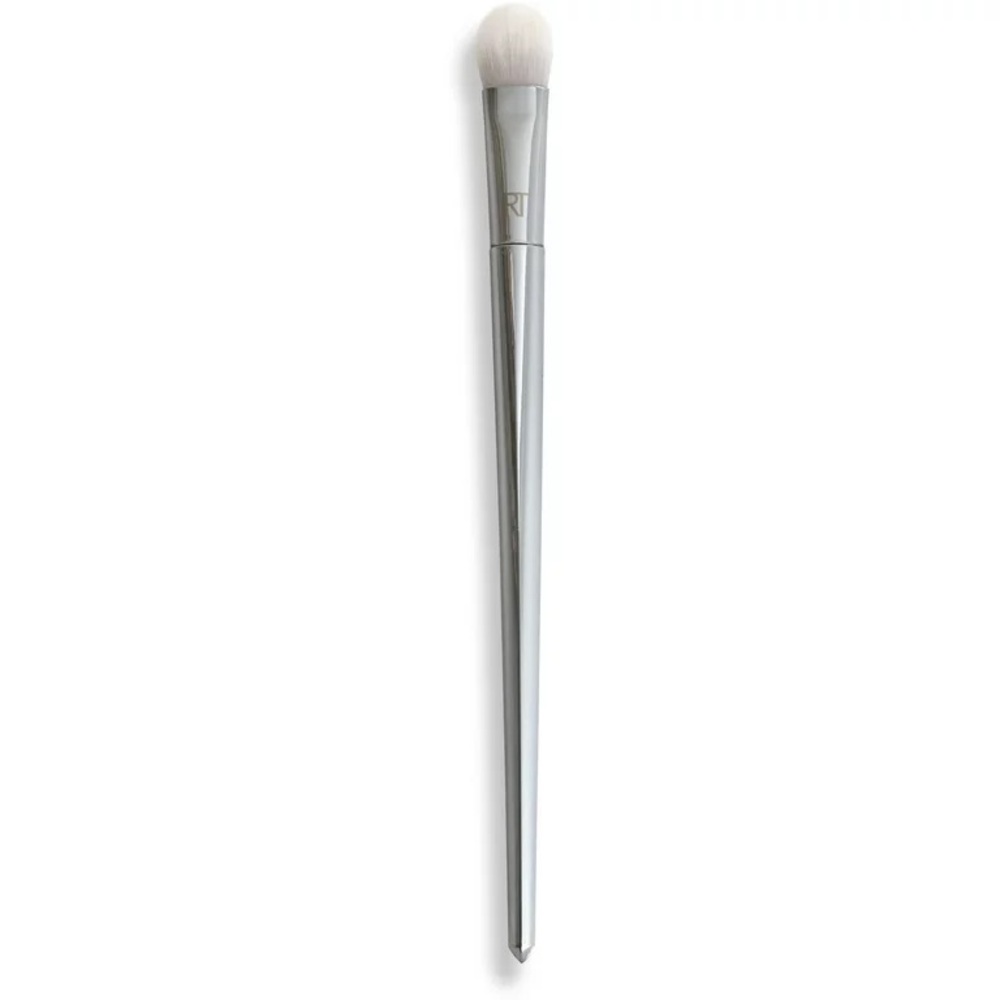 Real Techniques Bold Metals Collectuon 200 oval shadow brush
